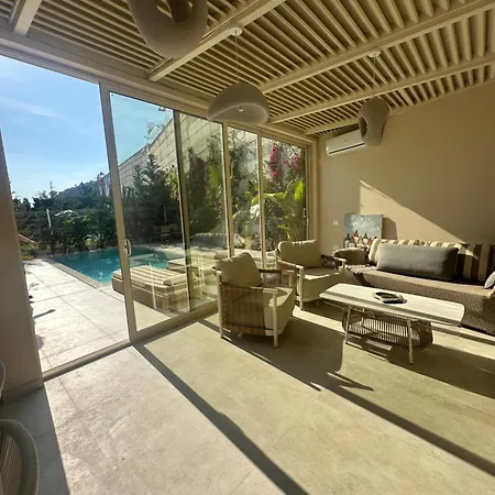 Rre Coast Apartment